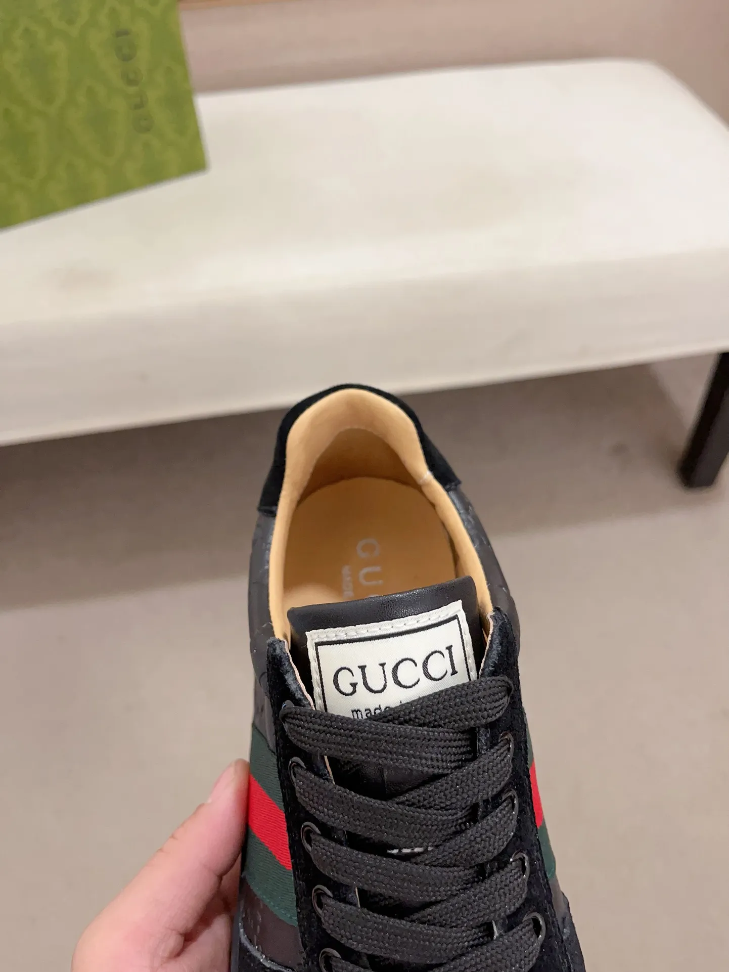 Men's clothing and shoes💰:440💰 (GUCCI) The latest model from the official website 🎁🎁Casual and fashionable men's shoes👟, hot style 💥The version is simple and elegant, exclusive for trendy men. Unique official website latest brand elements 👑Gucci original decoration, fashionable and generous, the fabric is original cowhide ✅sheepskin lining, the official website specifies wear-resistant casual outsole, the classic model is taken in kind at the counter🎬38-44 (45 is not returned or exchanged)